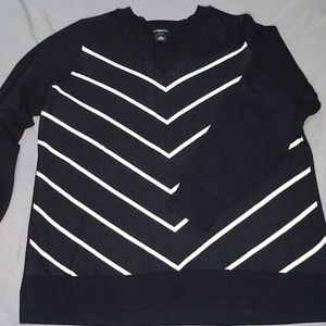 Liz Claiborne Black Stipped Sweater